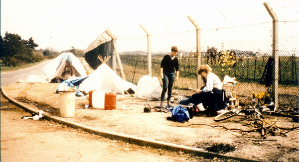 Ulla Moltved: Yellow Gate Greenham Common 1984.